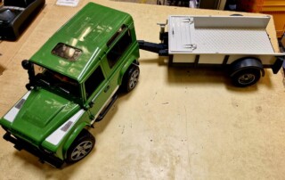 Range Rover Brüder avec sa remorque