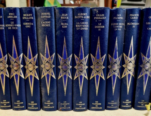 Ensemble de livres reliés « Les Classiques de l&rsquo;Espionnage »