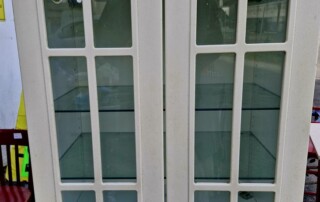 Meuble vitrine mural