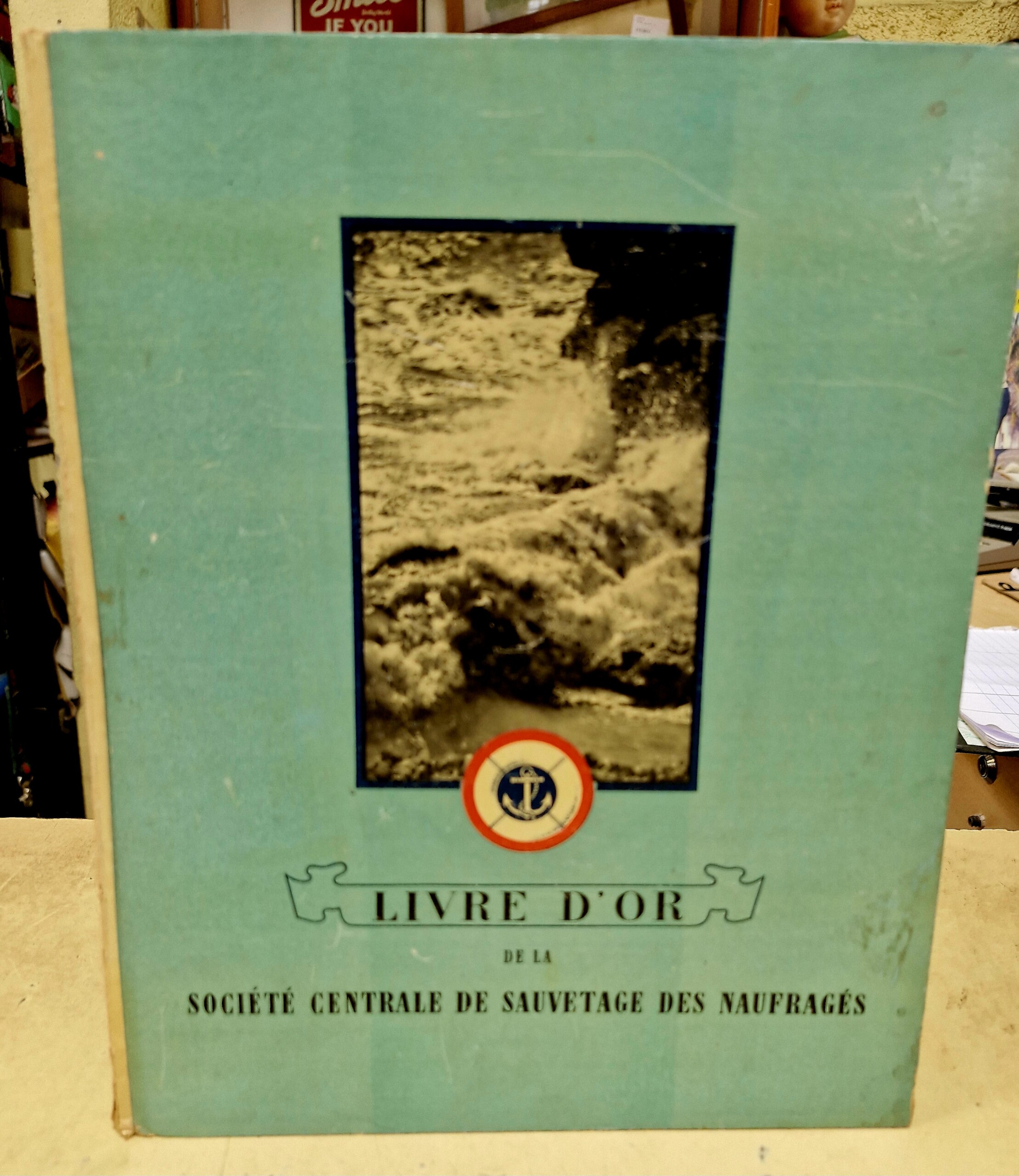 Rare livre d'or de la Société Centrale de Sauvetage des Naufragés de 1949 édité pour le Syndicat des Mareyeurs