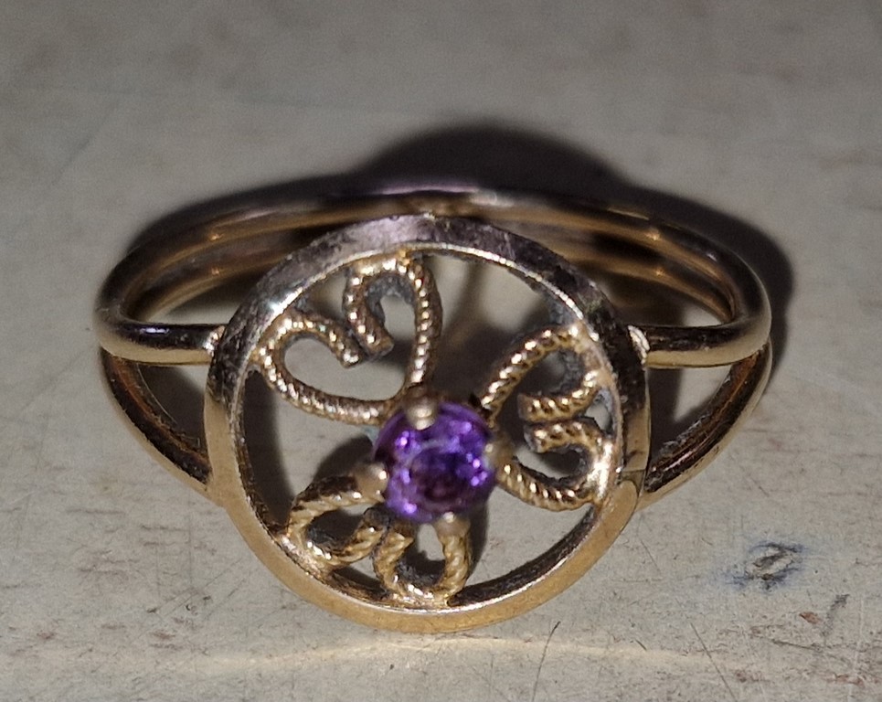 Bague plaquée or avec pierre d'Améthyste