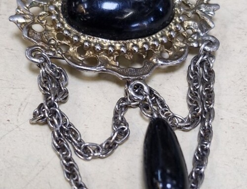 Broche ancienne