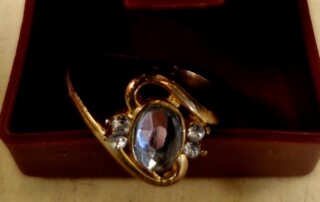 Bague plaquée or avec pierres