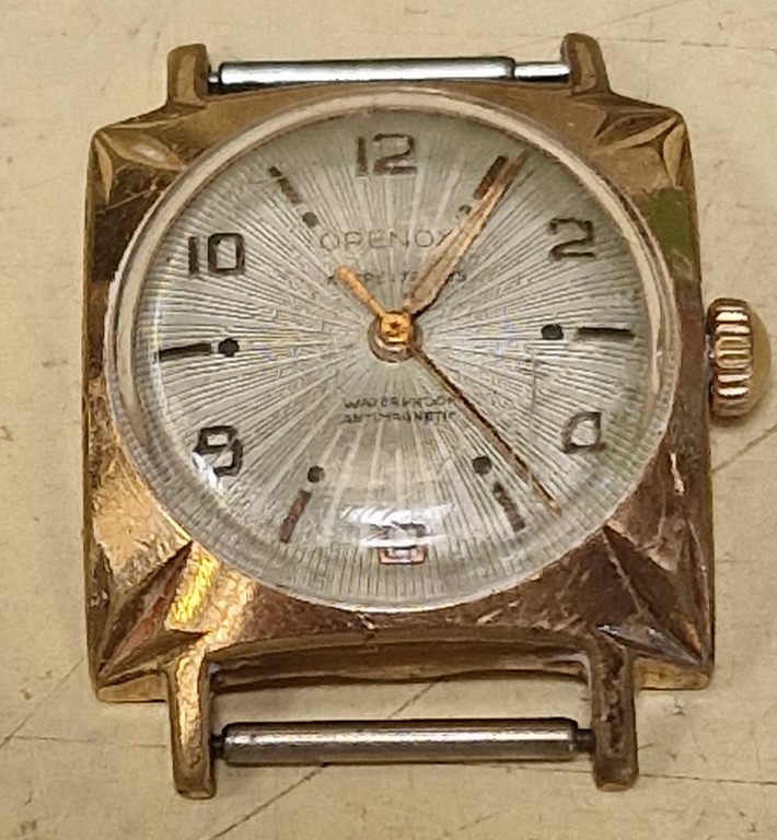 Montre plaquée or en état de marche