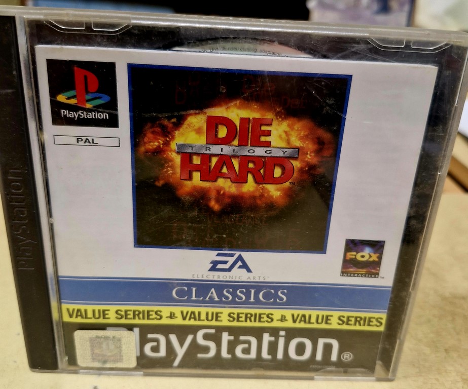 Jeu PS 1 "DIE HARD Trilogy"