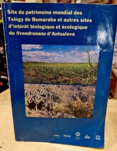 Livre Site du patrimoine mondial des Tsingy et Bemaraha et autres sites...
