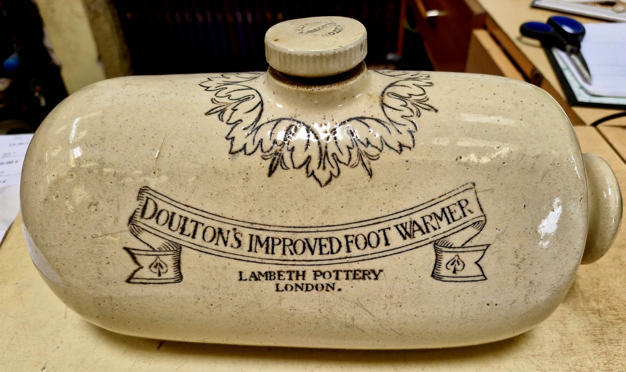 Bouillotte en grès anglaise de chez Doulton's Improved Foot Warmer Lambeth Pottery London