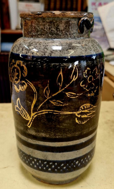 Vase en grès vernis et doré signé ZORIAN