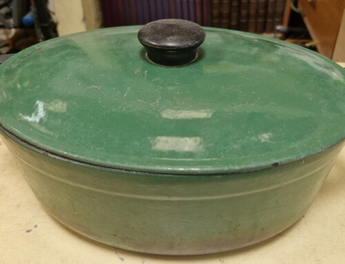 Cocotte verte en fonte