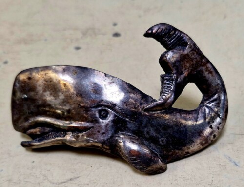 Barrette « Baleine » en métal argenté signée Médicis Paris