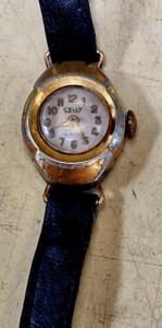 Montre mécanique à réviser