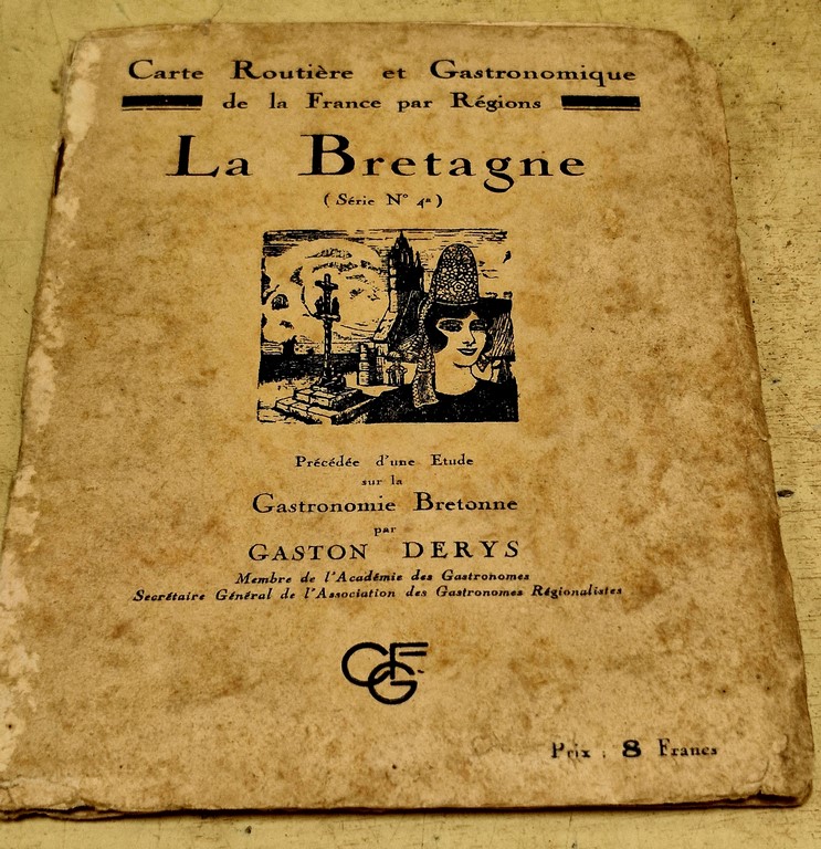 Carte routière et gastronomique de La BRETAGNE (série N°4) des années 30
