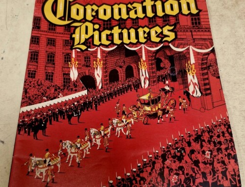 Livret « Coronation Pictures » du couronnement d&rsquo;Elisabeth II