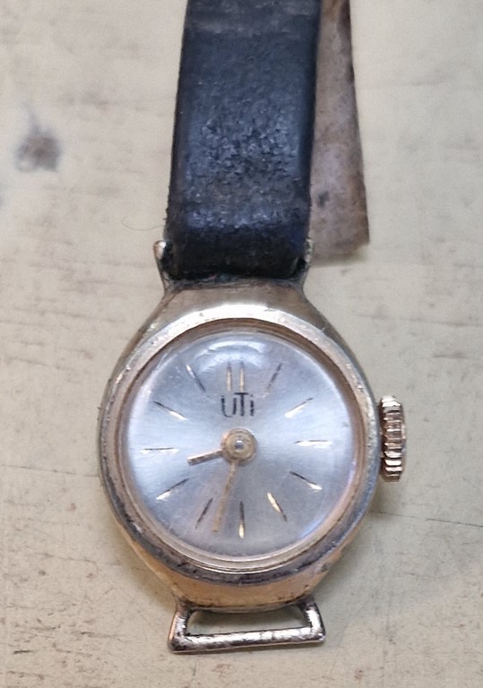 Montre mécanique pour femme de la marque UTI
