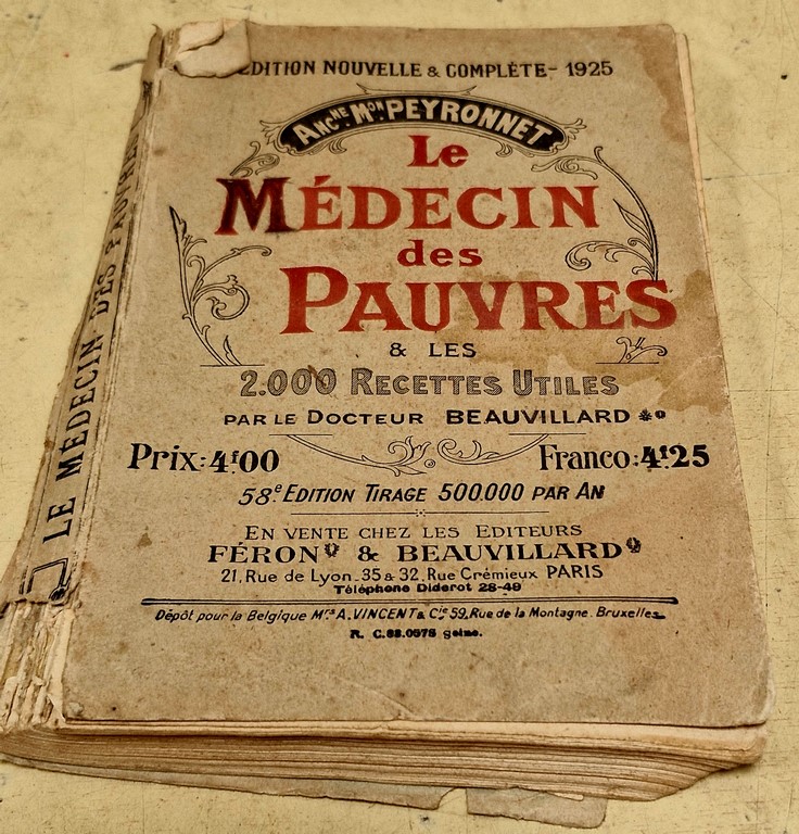Livre "Le Médecin des Pauvres" parue en 1925