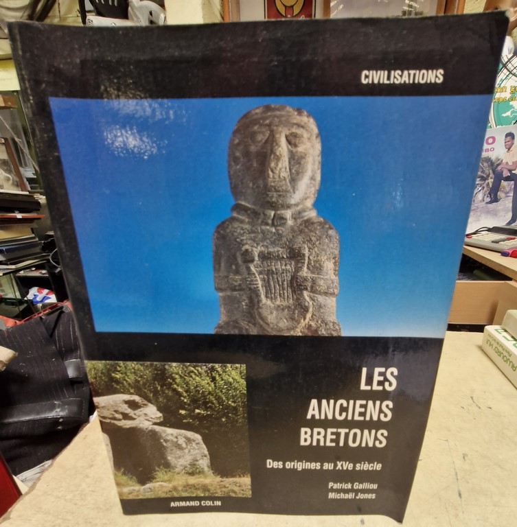Livre "Les anciens bretons des origines au XVe siècle"