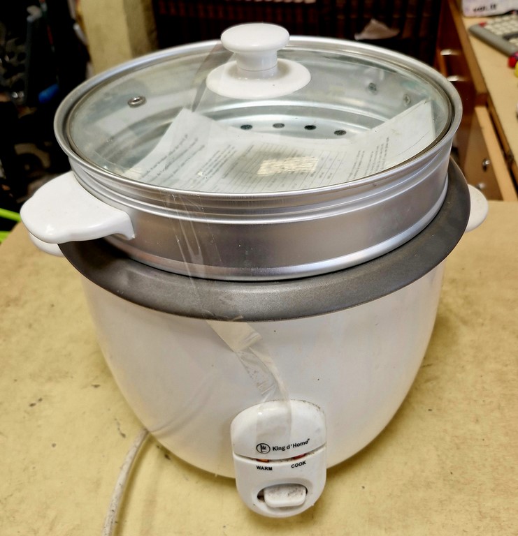 Cuiseur de riz électrique