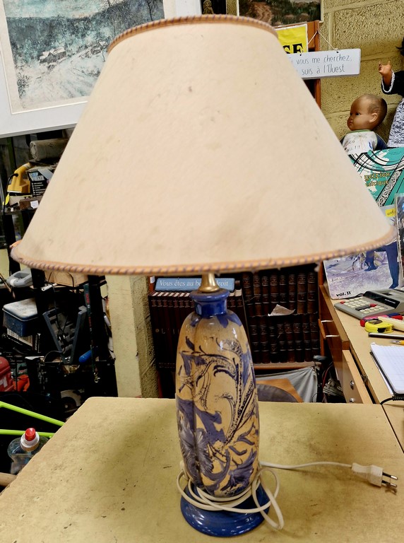 Lampe à motifs bleus