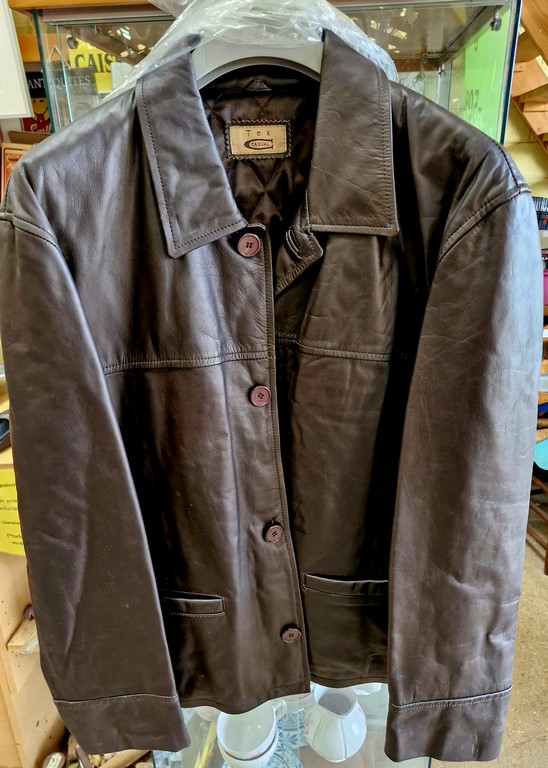 Veste marron en cuir de vachette