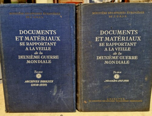 Livres en 2 tomes « Documents et matériaux se rapportant à la veille de la deuxième guerre mondiale »