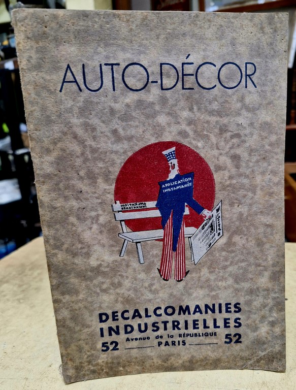 Catalogue de décalcomanies industrielles de la marque Auto-Décor