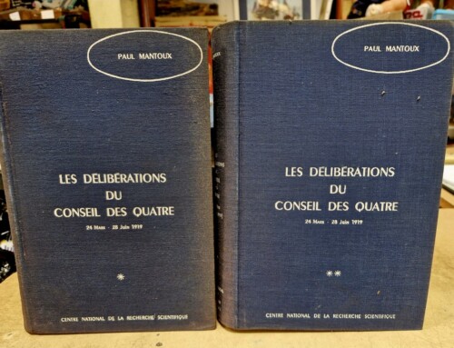 Livres « Les Délibérations du Conseil des Quatre » en 2 volumes